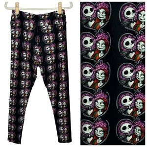 NWOT Simply J Designs Nightmare Before Christmas Jack And Sally Leggings